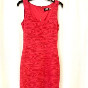 GUESS size 6 Red Alexa Bodycon Dress *NWT*